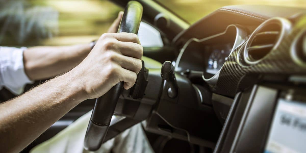 Voiture qui tremble à l